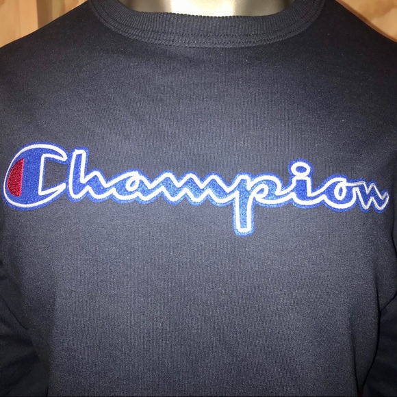 NWT! Champion Men's Large Crewneck Sweatshirt - Picture 3 of 8